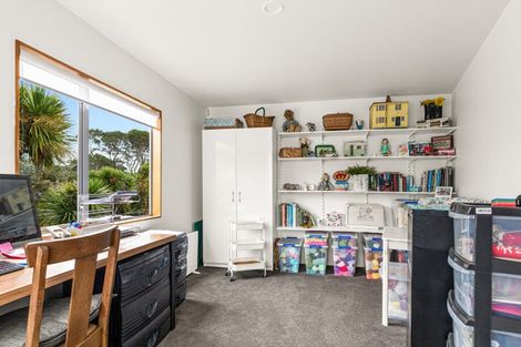 Photo of property in 26 Mccallum Drive, Sandspit, Warkworth, 0982