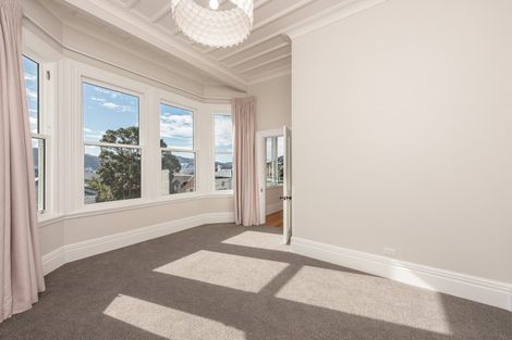 Photo of property in 62 Hawker Street, Mount Victoria, Wellington, 6011