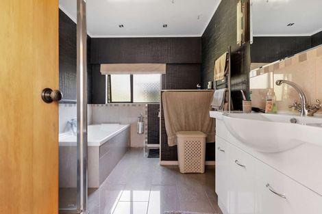 Photo of property in 16 Shepherd Road, Kawerau, 3127