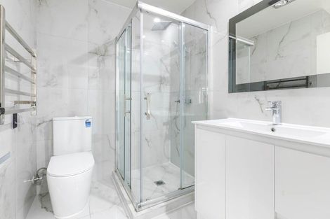 Photo of property in 8c Kent Road, Manurewa, Auckland, 2102