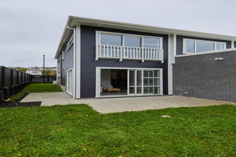 Photo of property in 42 Karepiro Drive, Stanmore Bay, Whangaparaoa, 0932