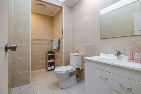 Photo of property in 19b Churchill Avenue, Hokowhitu, Palmerston North, 4410