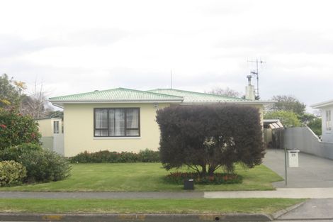 Photo of property in 25 Bright Crescent, Maraenui, Napier, 4110