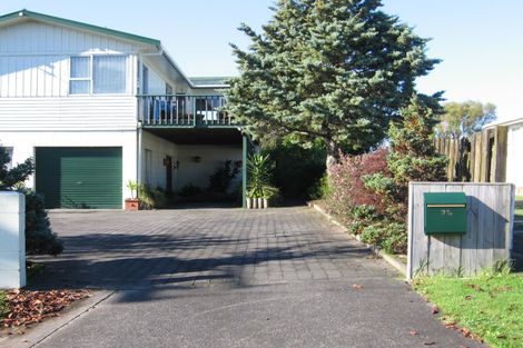 Photo of property in 31a Tiroroa Avenue, Te Atatu South, Auckland, 0610