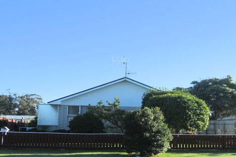 Photo of property in 29 Arawhata Road, Paraparaumu, 5032