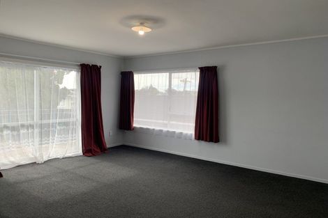 Photo of property in 9 Alston Avenue, Kelston, Auckland, 0602