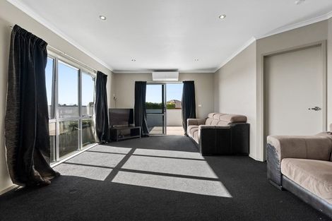 Photo of property in 6 Coby Sydney Drive, Bell Block, New Plymouth, 4312