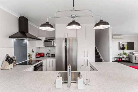 Photo of property in 13 Kamahi Street, Castlecliff, Whanganui, 4501