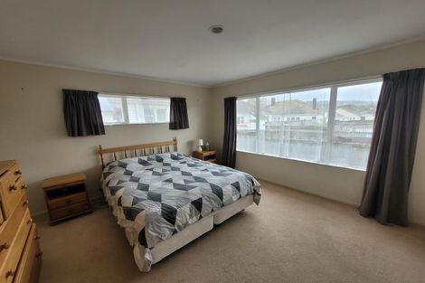 Photo of property in 2/85 Broderick Road, Johnsonville, Wellington, 6037