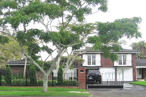 Photo of property in 123 Fisher Parade, Sunnyhills, Auckland, 2010