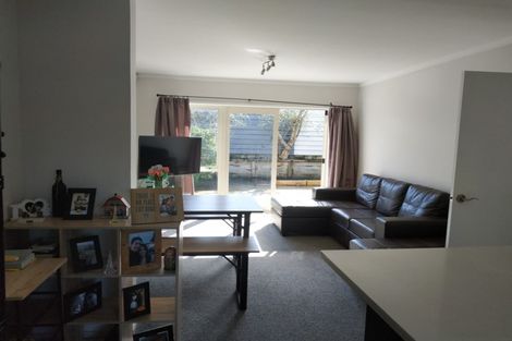 Photo of property in 3/4 Meadow Street, Mount Wellington, Auckland, 1062