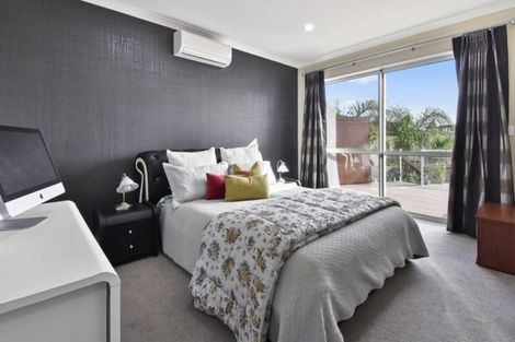 Photo of property in 15 Bejoy Rise, East Tamaki Heights, Auckland, 2016