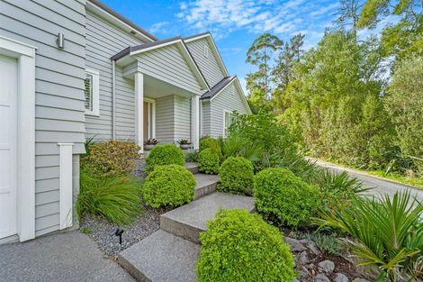 Photo of property in 18b Hobbs Road, Matakatia, Whangaparaoa, 0930
