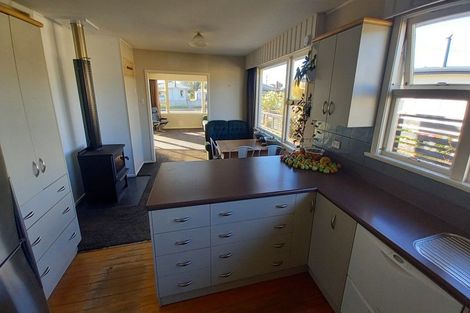 Photo of property in 3 Carlyle Street, Tuatapere, 9620