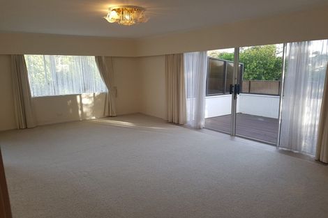 Photo of property in 4 Malters Place, Browns Bay, Auckland, 0630