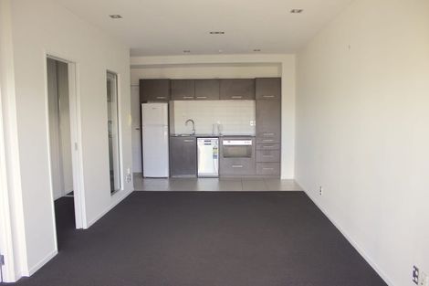 Photo of property in Shoal Haven Apartments, 407a/130 Anzac Street, Takapuna, Auckland, 0622