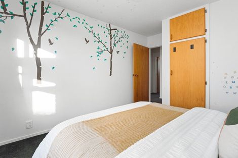 Photo of property in 1/18 Dumfries Drive, Hei Hei, Christchurch, 8042