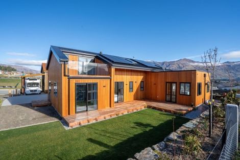 Photo of property in 212 Aubrey Road, Wanaka, 9305