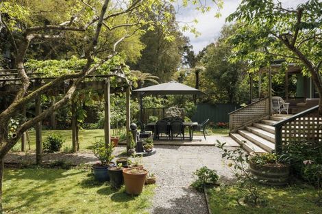 Photo of property in 39a Chatsworth Road, Silverstream, Upper Hutt, 5019