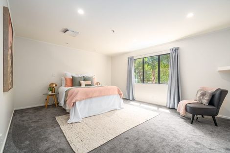 Photo of property in 5 Ashfield Grove, Churton Park, Wellington, 6037