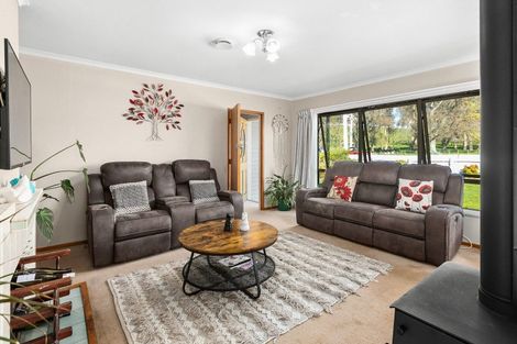 Photo of property in 69 Great North Road, Waipawa, 4210