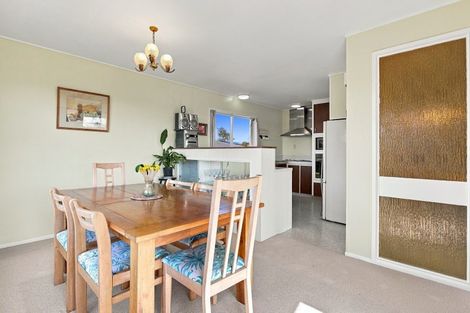 Photo of property in 7 Montana Place, Merrilands, New Plymouth, 4312