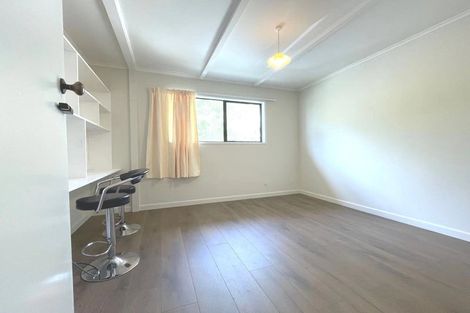 Photo of property in 122 Triangle Road, Massey, Auckland, 0614