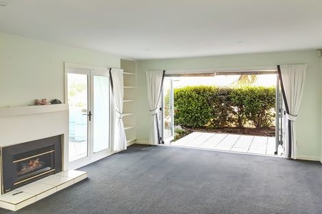 Photo of property in 11 Enticott Place, Huntsbury, Christchurch, 8022