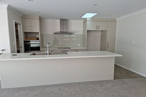 Photo of property in 52a Queen Road, Bellevue, Tauranga, 3110