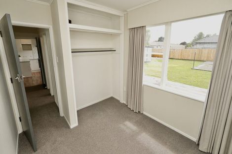 Photo of property in 6 Sutherland Crescent, Westbrook, Palmerston North, 4412