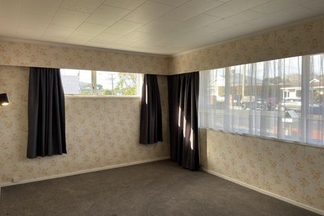 Photo of property in 16 Huatoki Street, Vogeltown, New Plymouth, 4310