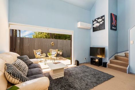 Photo of property in 3/5 Himikera Avenue, Avondale, Auckland, 1026
