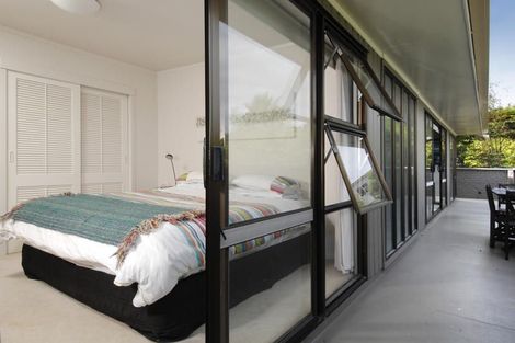 Photo of property in 2/533 Beach Road, Murrays Bay, Auckland, 0630