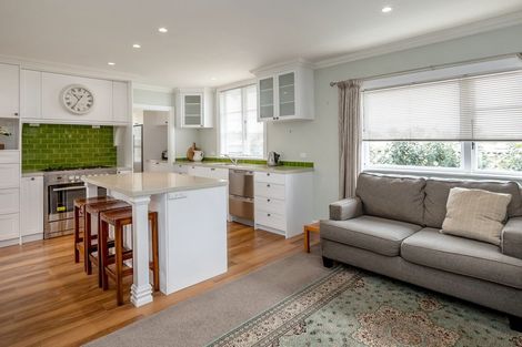 Photo of property in 32a Esther Street, Martinborough, 5711