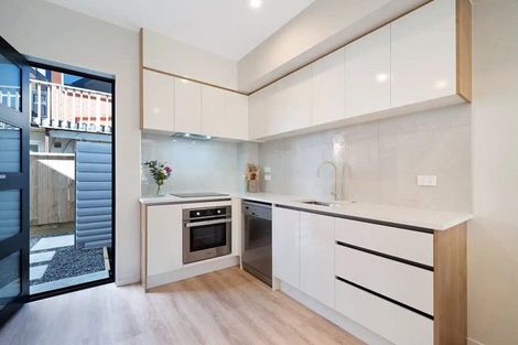 Photo of property in 3/2a Mantra Road, Massey, Auckland, 0614