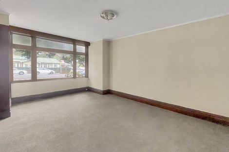 Photo of property in 108 The Parade, Island Bay, Wellington, 6023