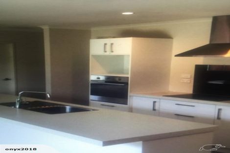 Photo of property in 21 Denham Court, Flagstaff, Hamilton, 3210