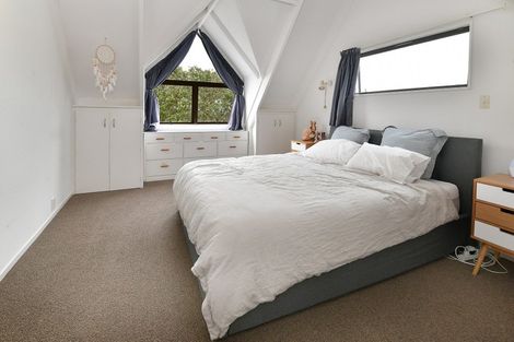 Photo of property in 10 Elliston Crescent, Stanmore Bay, Whangaparaoa, 0932