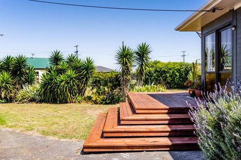 Photo of property in 49 Fox Street, Opunake, 4616