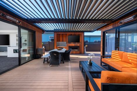 Photo of property in 20 Kurapoto Lane, Rainbow Point, Taupo, 3330