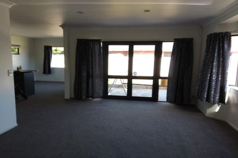 Photo of property in 65 Leighton Avenue, Waiwhetu, Lower Hutt, 5010