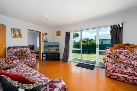Photo of property in 16 Harris Street, Naenae, Lower Hutt, 5011