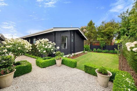 Photo of property in 19 Fernbrook Place, Mairehau, Christchurch, 8013