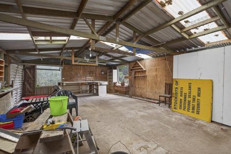 Photo of property in 327 Awai Road, Tarurutangi, New Plymouth, 4372