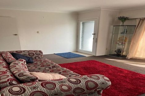 Photo of property in 2/13 Hayward Road, Papatoetoe, Auckland, 2025