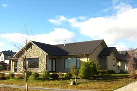 Photo of property in 16 Lochnagar Drive, Lake Hayes, Queenstown, 9304