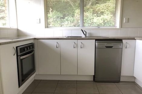 Photo of property in 2/19 Park Hill Road, Birkenhead, Auckland, 0626