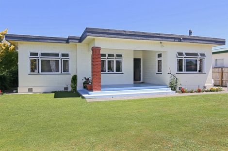 Photo of property in 810 Saint Aubyn Street West, Saint Leonards, Hastings, 4120