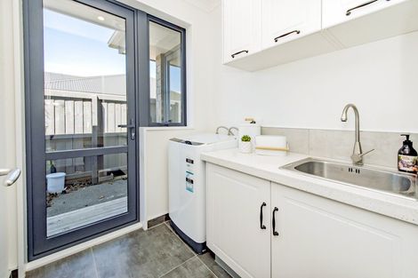 Photo of property in 39 Bradbury Avenue, Rolleston, 7614