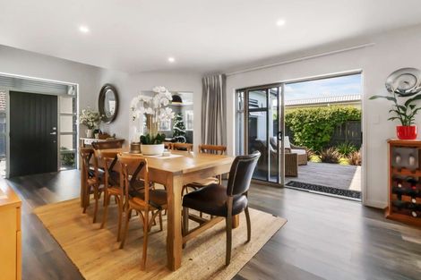 Photo of property in 134 Oriental Parade, Papamoa Beach, Papamoa, 3118